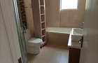 4 Bed Apartment with En Suite in Brookside - 8