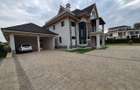 5 Bed House with En Suite in Runda - 1