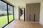 5 Bed Townhouse with En Suite in Westlands Area - 8