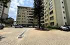 2 Bed Apartment with En Suite in Kilimani - 20