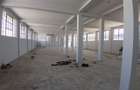 7,000 ft² Warehouse with Parking in Industrial Area - 2