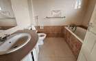 4 Bed Townhouse with En Suite in Kileleshwa - 12