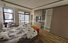 3 Bed Apartment with En Suite in Riverside - 5
