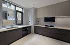 5 Bed Townhouse with En Suite at Lavington - 7