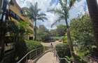 697 ft² Commercial Property with Service Charge Included at Brookside Drive - 3