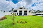 5 Bed Villa with En Suite at Loresho - 1
