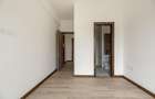 2 Bed Apartment with En Suite in Rosslyn - 8