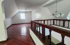 5 Bed Townhouse with En Suite in Lavington - 17