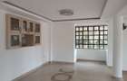 5 Bed Townhouse with En Suite at Acacia - 7