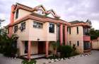 6 Bed House with En Suite in Garden Estate - 1