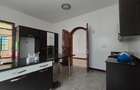 5 Bed House with En Suite in Lavington - 8