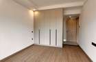 2 Bed Apartment with En Suite in Riverside - 5