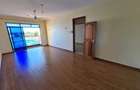 3 Bed Apartment with En Suite at Beach Road - 4