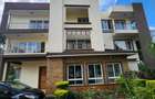 5 Bed House with En Suite in Lavington - 1