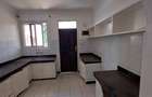 4 Bed Apartment with En Suite at Beach Road - 2