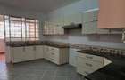 3 Bed Apartment with En Suite in Kilimani - 6