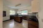 5 Bed Villa with En Suite at Lavington - 6