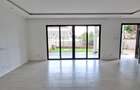 4 Bed Townhouse with En Suite in Westlands Area - 9