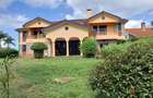 5 Bed House with En Suite at Mimosa Drive - 2