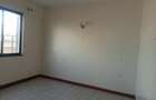 3 Bed Apartment with En Suite at Parklands - 5