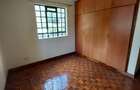 Studio Apartment with Swimming Pool in Kilimani - 3
