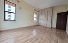 3 Bed Apartment with En Suite in Parklands - 9