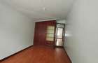 4 Bed House with En Suite in Lavington - 12