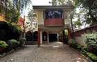 4 Bed Townhouse with En Suite in Westlands Area - 1
