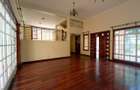 4 Bed Townhouse with En Suite in Kyuna - 2