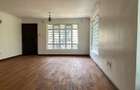 5 Bed Townhouse with En Suite in Karen - 8