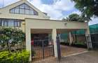 5 Bed House with En Suite in Lavington - 17