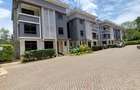 5 Bed Townhouse with En Suite at Off Convent Drive - 2