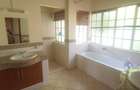 5 Bed House with En Suite in Rosslyn - 20