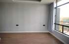 2 Bed Apartment with En Suite at Few Minutes Drive To Un Headquarters - 9