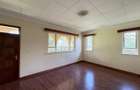 5 Bed House with En Suite in Lavington - 16