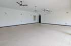 3 Bed Apartment with En Suite at Greenwood Drive - 7