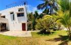 5 Bed Villa with En Suite in Kikambala - 15
