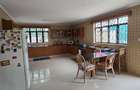 5 Bed House with En Suite in Lavington - 7