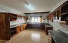 4 Bed Townhouse with En Suite in Spring Valley - 9