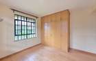 5 Bed Townhouse with En Suite at Othaya Road - 6