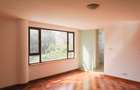 3 Bed Apartment with En Suite in Riverside - 9