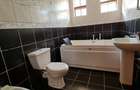 5 Bed House with En Suite at Windsor - 12