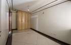 Studio Apartment with En Suite in Westlands Area - 5