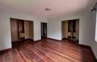 5 Bed Townhouse with En Suite in Lavington - 6