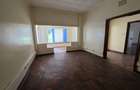Commercial Property with Service Charge Included in Kilimani - 16