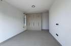 3 Bed Apartment with En Suite in Brookside - 20