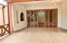 5 Bed Townhouse with En Suite in Lavington - 11
