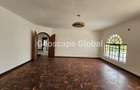 5 Bed House with En Suite in Spring Valley - 11