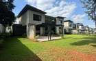 5 Bed Townhouse with Garden at Close To The Un Headquarters - 3