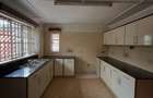 4 Bed Townhouse with En Suite in Kileleshwa - 11